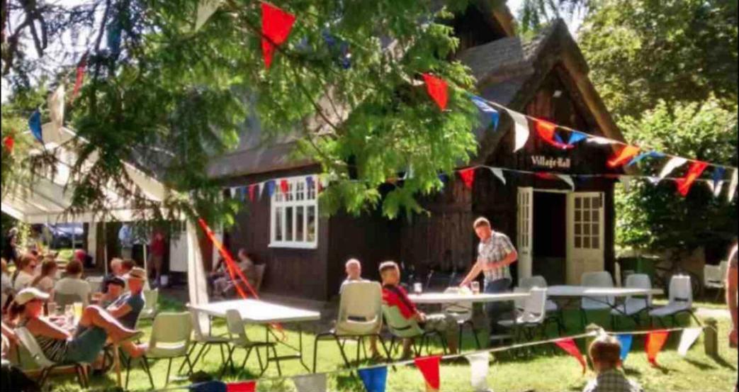 Cosy Pet Friendly Victorian Coachhouse Near Nature Walks On Norfolk Broads, With Fire Pit, Bbq & Alpacas Ranworth Exterior photo